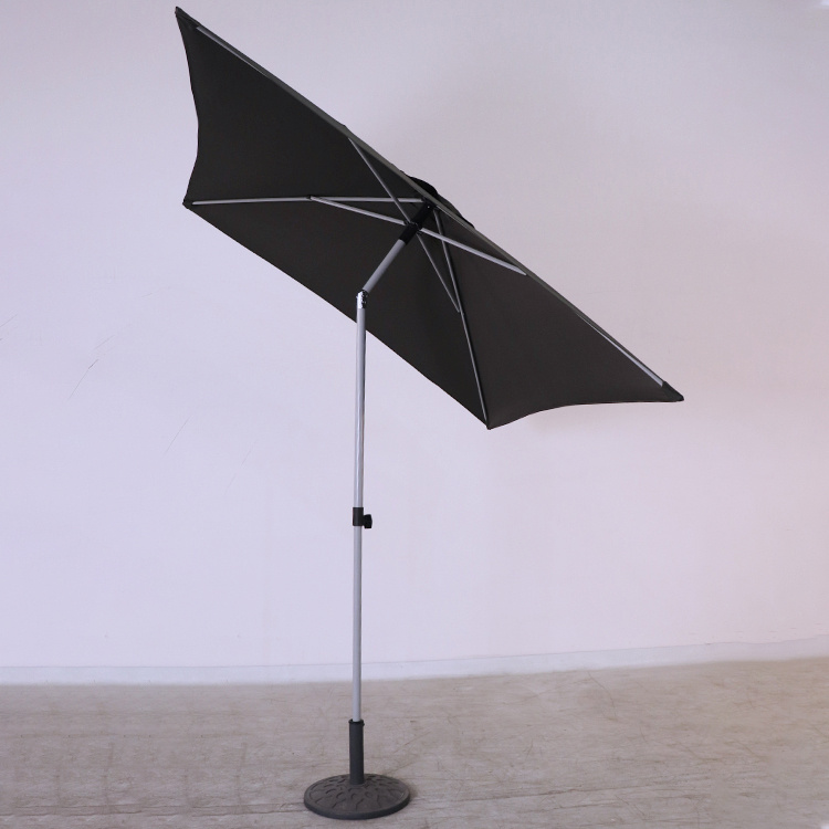 6.5' x 6.5' Patio Market Umbrella