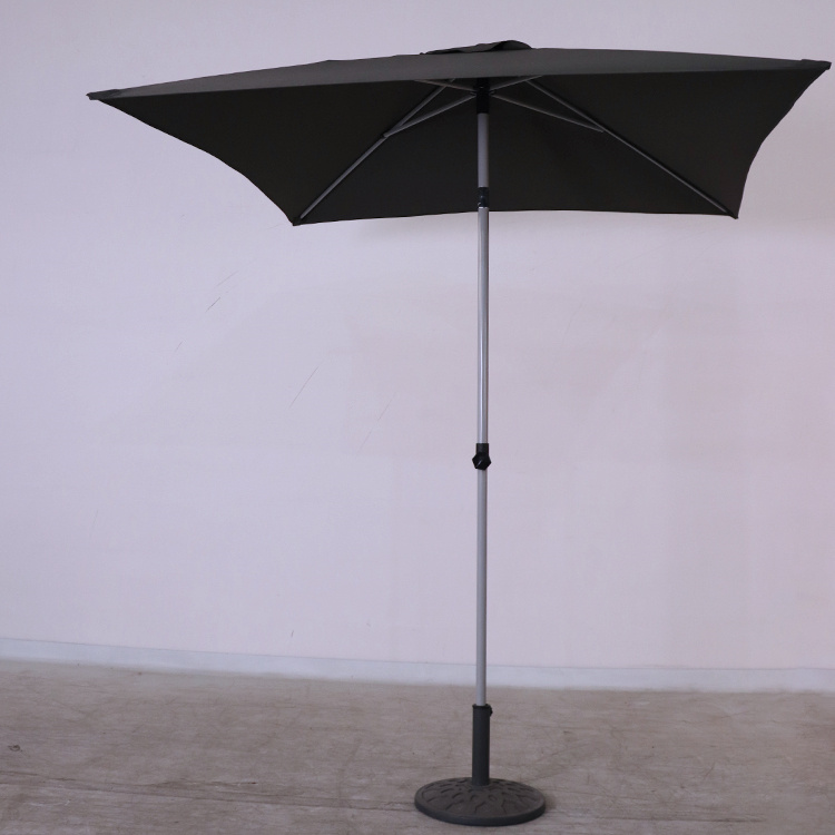 6.5' x 6.5' Patio Market Umbrella