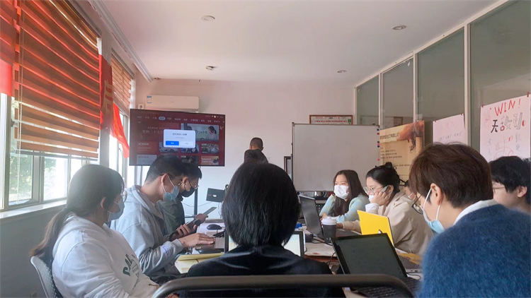 Gaining experience in summarizing