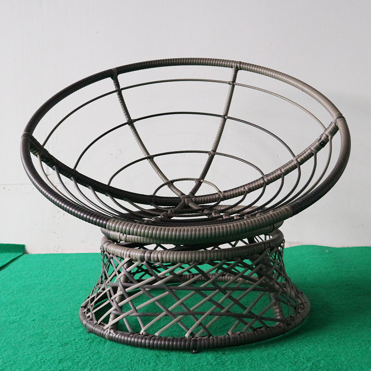 Classy Swivel Papasan Chair