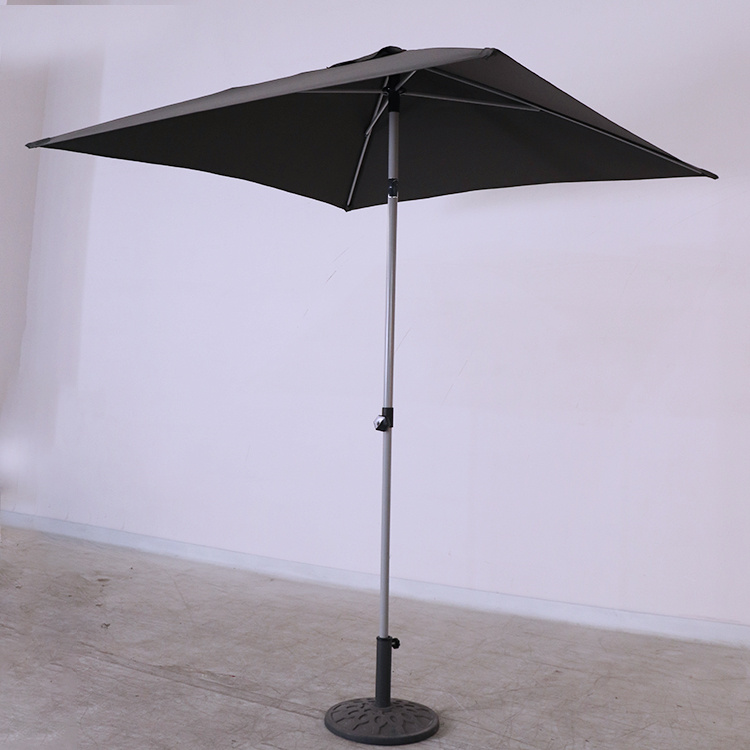 6.5' x 6.5' Patio Market Umbrella