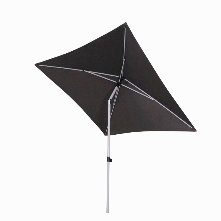6.5' x 6.5' Patio Market Umbrella